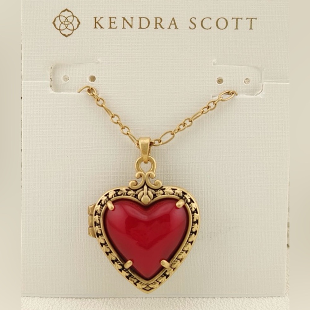Gold-Tone Disney Snow White Locket Pendant Necklace, 18"
+ 3" extender